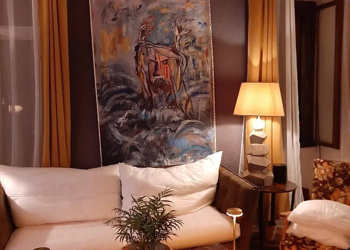 Chez Pet And Jo * Оларг